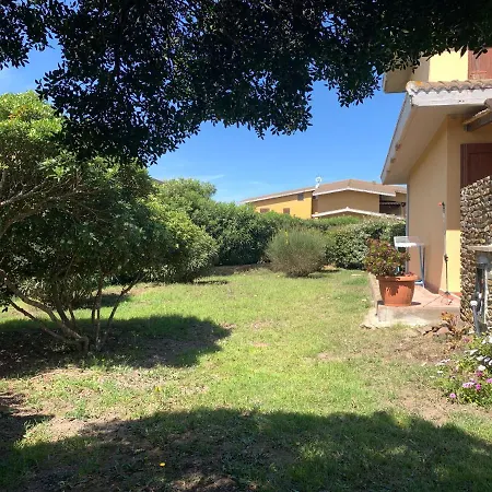L'elicriso - A Pochi Passi Dal Mare Con Giardino Privato - The Elicriso - A Few Meters From The Sea, With Private Garden