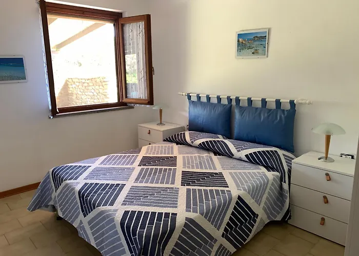 L' Elicriso, A Pochi Passi Dal Mare Con Giardino Privato - The Elicriso, A Few Meters From The Sea, With Private Garden Стинтино